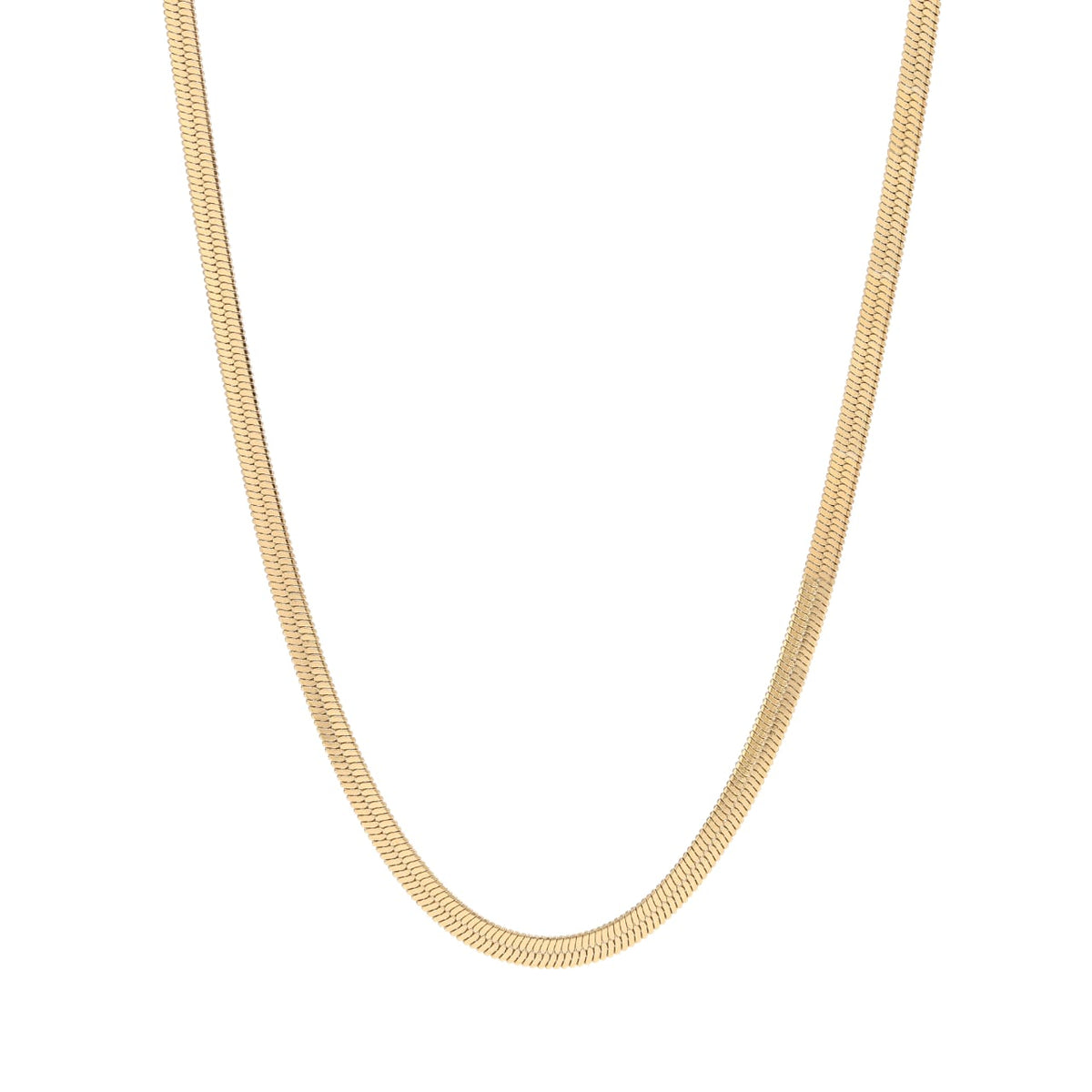A gold-colored herringbone chain necklace laid out on a plain background. Collier Embrace - Or