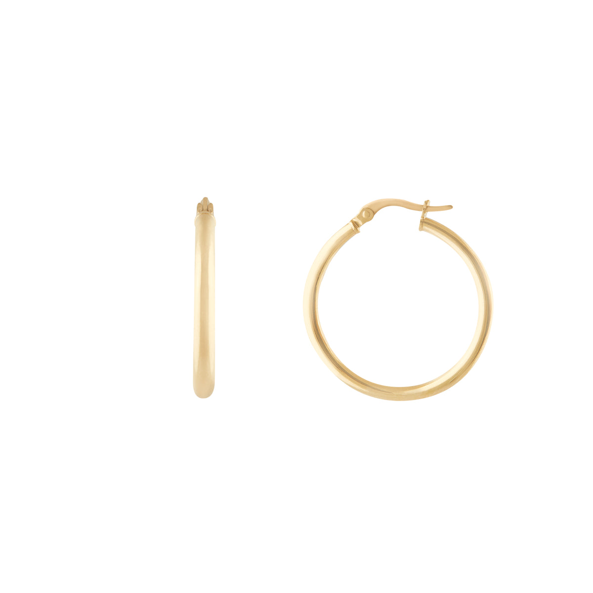 A pair of 10 karat gold hoop earrings on a white background. 10k Anneaux Essentials 19mm