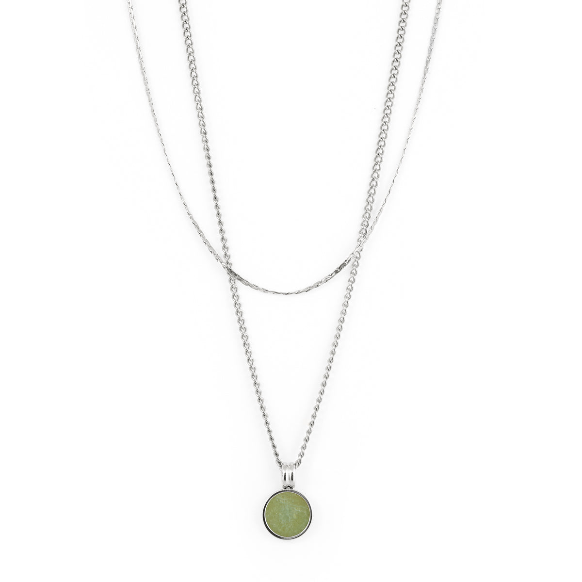 The Andy Necklace - Silver by Twenty Compass is a result of the Sarah-Maude Beauchesne collaboration, showcasing a double-chain design with layered silver chains and a round green aventurine stone pendant on the longer chain, all set against a plain white background. Collier Andy - Argent