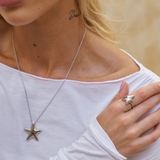 Étoile Necklace