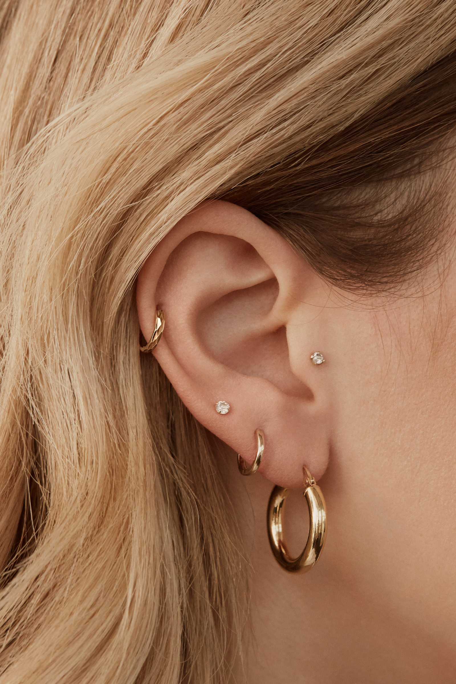 Emotion Hoops - 10 Karat Gold Earrings Compass Luxe   