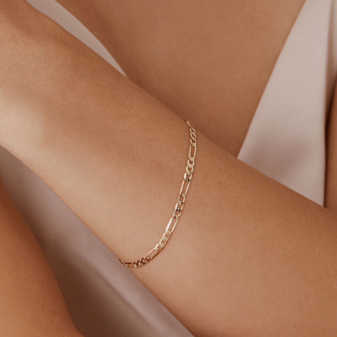 Figaro Bracelet - 10 Karat Gold Bracelets Compass Luxe   