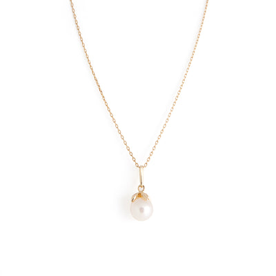 Pearl Necklace - 10 Karat Gold